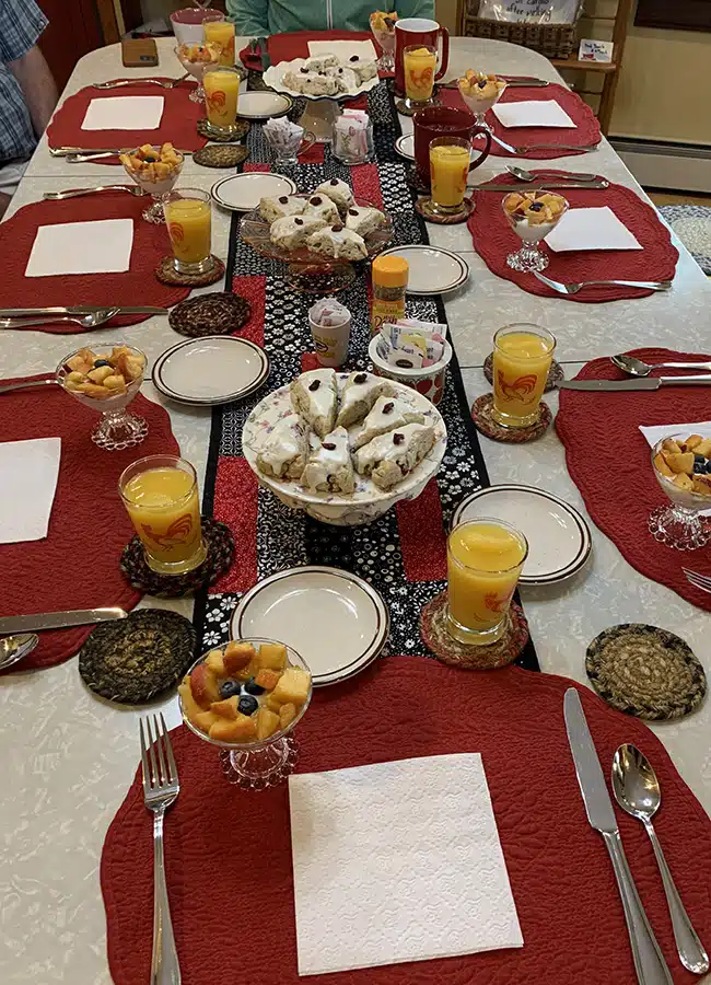 set breakfast table